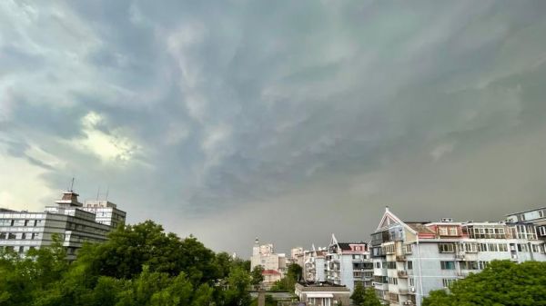 七月七日天氣(是晴空萬里還是雷雨交加)