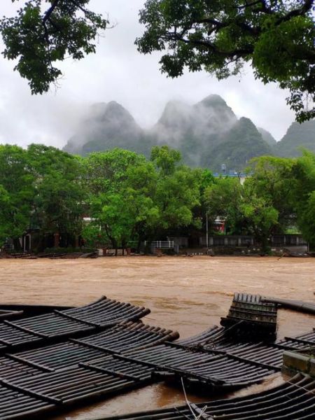 桂林陽朔縣暴雨(陽朔的路都被淹了嗎)